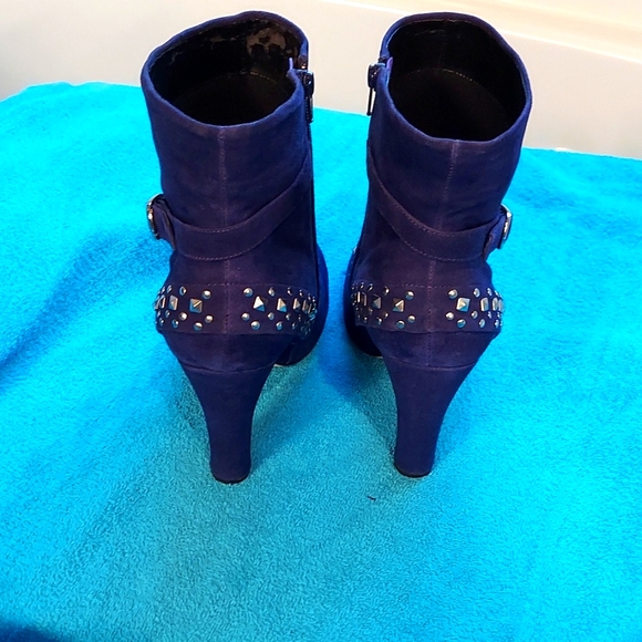 Rare Ros Hommerson Suede Studded Boots - Picture 4 of 9